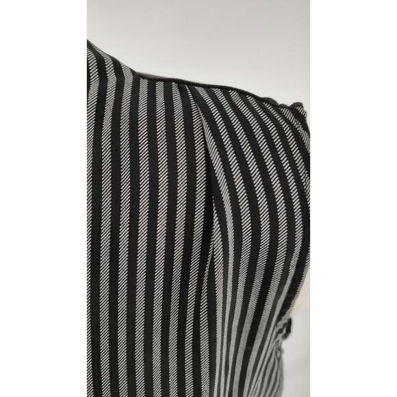 Worthington Woman's Black White Stripped Shell Top Size XL Pleat Front more room - Picture 4 of 8